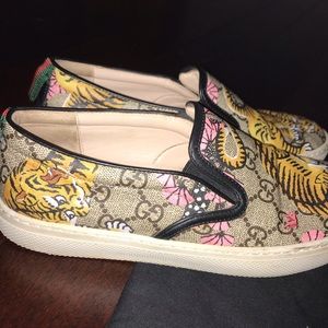 GUCCI SNEAKERS